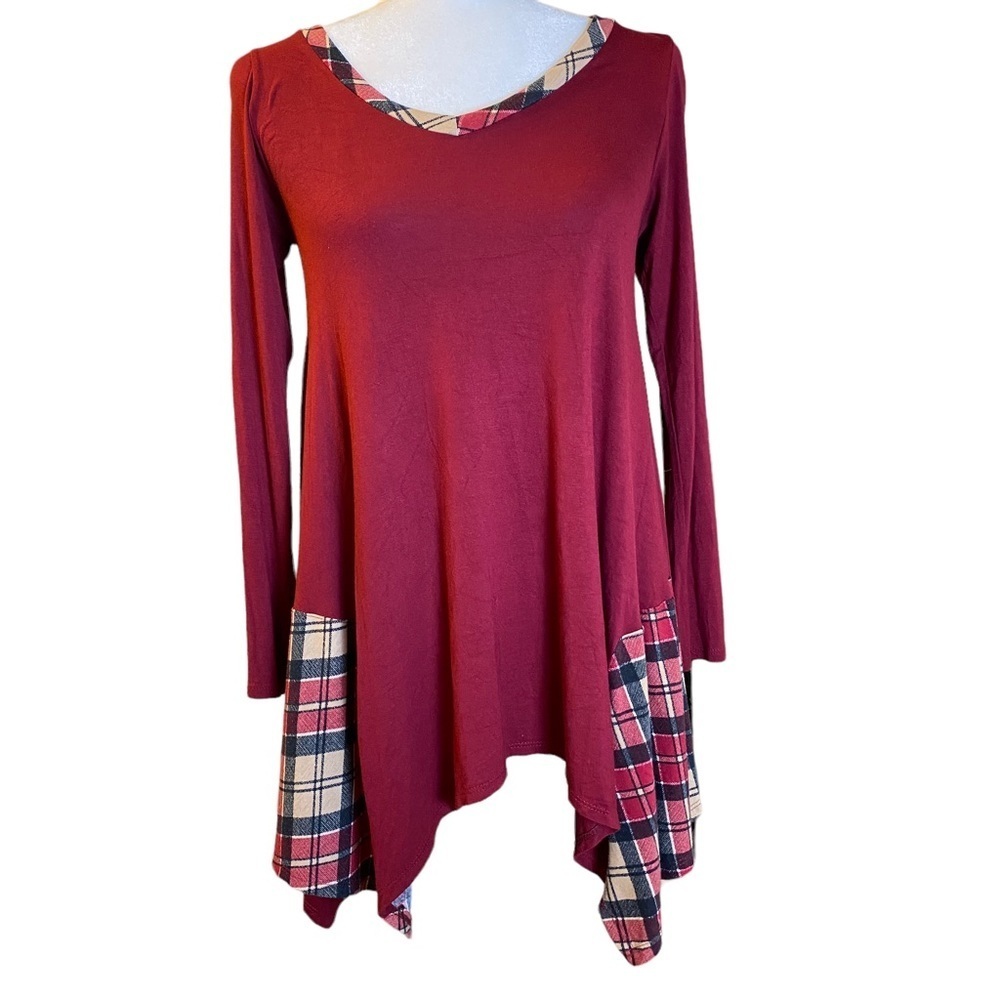 Reborn J Long Sleeve Deep Cranberry Plaid Detail‎ V-neck Tunic Ladies Small